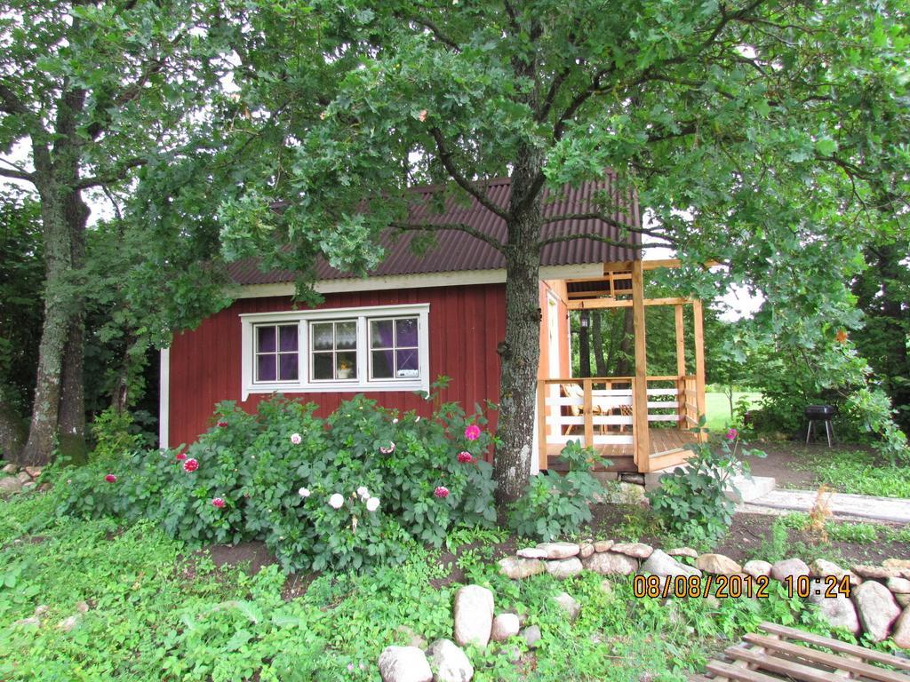 Tonise Holiday Houses Lilbi  Стая снимка