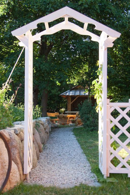 Tonise Holiday Houses Lilbi  Екстериор снимка